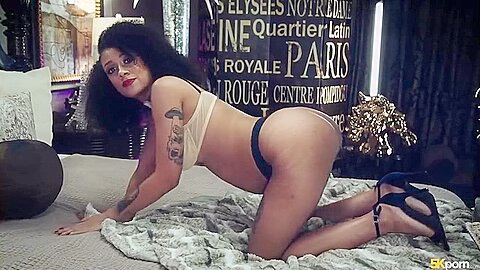 Ariana Aimes – 8 Months Pregnant