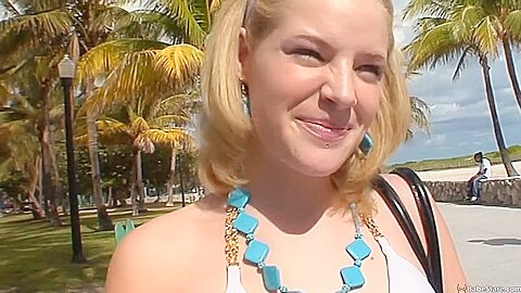 Girl Loves The Beach And Sucking Some Big Dick
