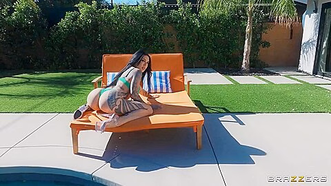 Lacey Jayne – Unforgettable