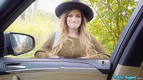 Hitchhiker Sucks Big Dick For Ride – Nicole Rae