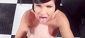 teen 18+ guy has a good time plowing some experienced coochie
